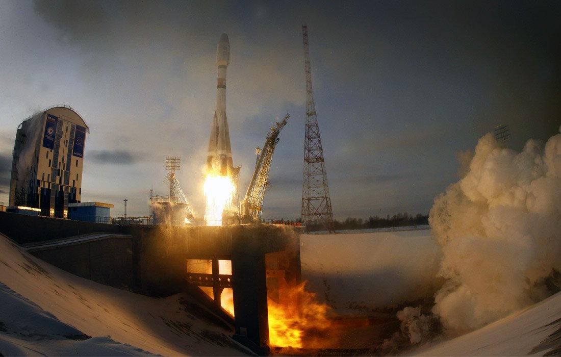 Россия неудачно запустила ракету с космодрома "Восточный": россСМИ сообщают о рухнувшем в океан спутнике "Метеор-М" 