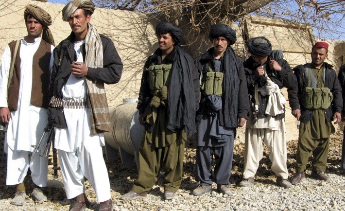 Талибы потеряли контроль над тремя районами Афганистана – бои в стране продолжаются