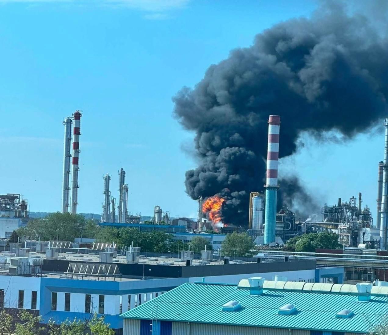 В Венгрии на нефтехимическом заводе произошел мощный взрыв, есть погибшие и пострадавшие – Мадяр