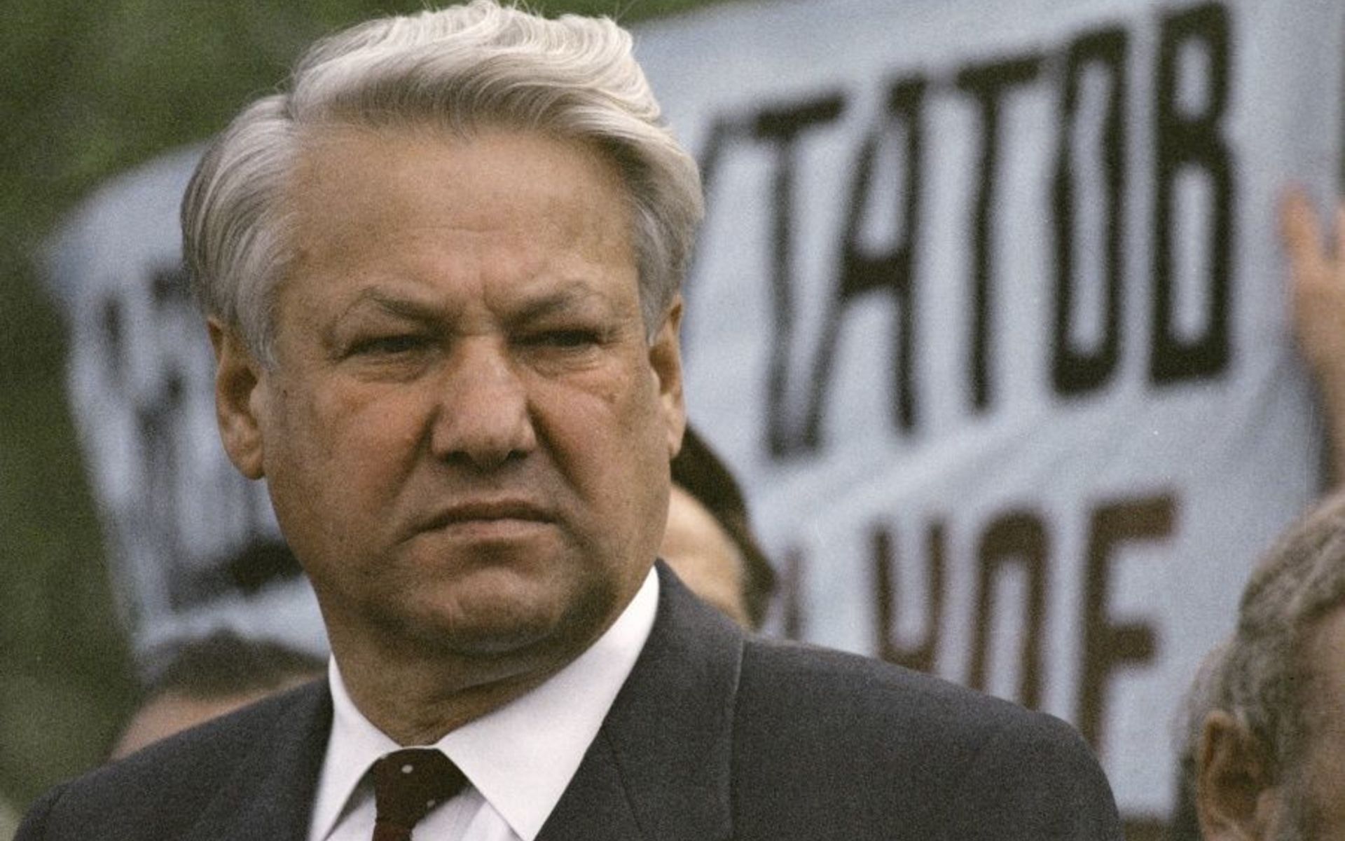 "Фанатики, они уничтожают все", - в 1996 г. Ельцин предупреждал об аннексии Крыма и войне, которую развяжет РФ 