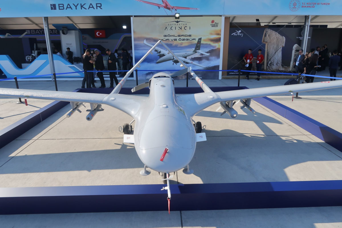 Киев серьезно настроен производить свои дроны по турецкой технологии – пару заводов Baykar возведут в Украине 