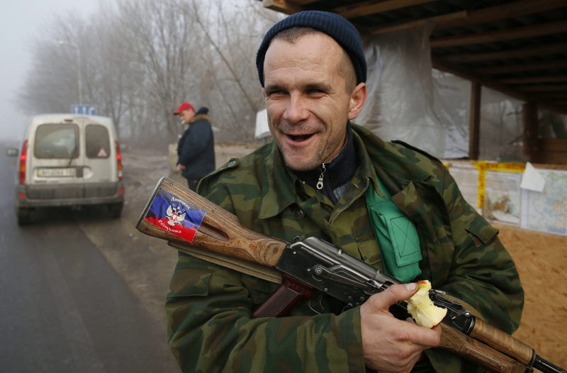 Террористы Донецка распродают на Olx содержимое российских "гумконвоев" - кадры