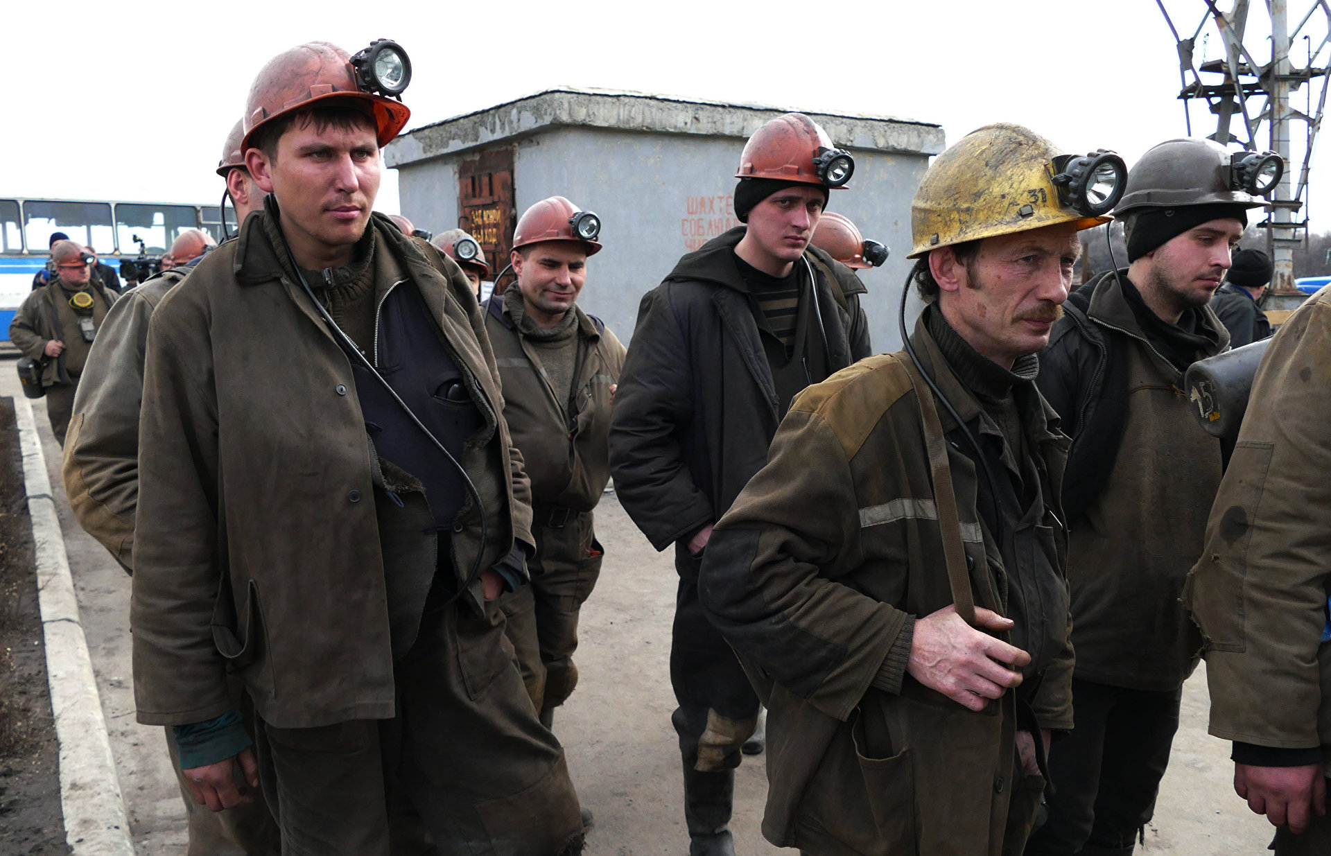 Антрацит взбунтовался: шахтеры "ЛНР" отказываются выходить на работу – подробности
