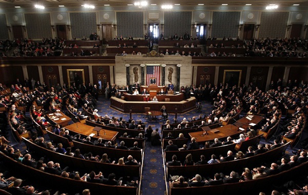 Демократы и республиканцы в Сенате объединились, чтобы ударить по России новыми санкциями