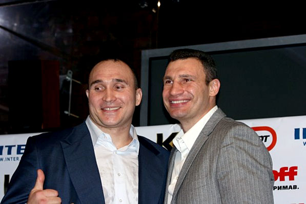 После демарша Фьюри и Джошуа Кличко решил побить российского белоруса Устинова, который ранее был у него на разогреве, - СМИ 
