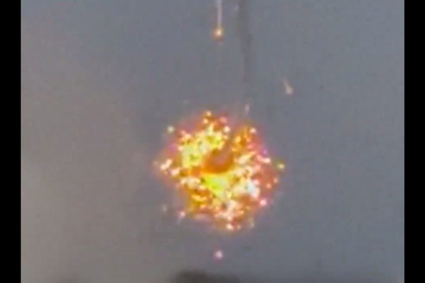 ​ПВО на рассвете "отминусовала" ракету РФ над Одессой: эпичный момент попал на видео