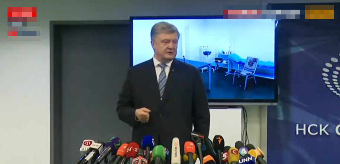 Порошенко отреагировал на желание Зеленского использовать в дебатах Тимошенко