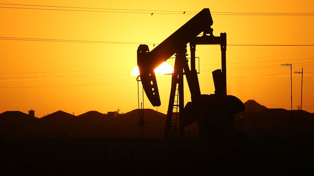 Новый сокрушительный удар по российской экономике: американцы "подкосили" нефть, использовав свой бензин