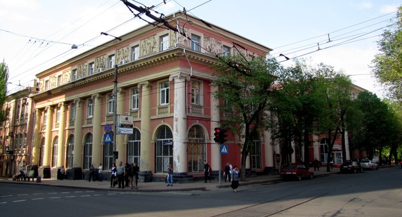 Музыкальные академии Донбасса поменяли прописку: учебные заведения переезжают в Киев