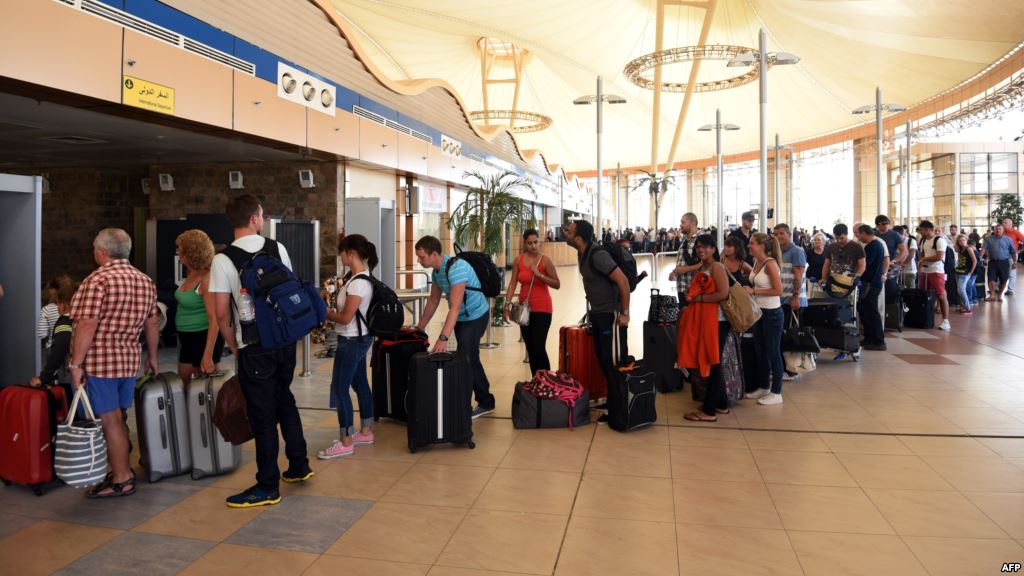 В Египте начались тотальные проверки всех пассажиров в аэропорту