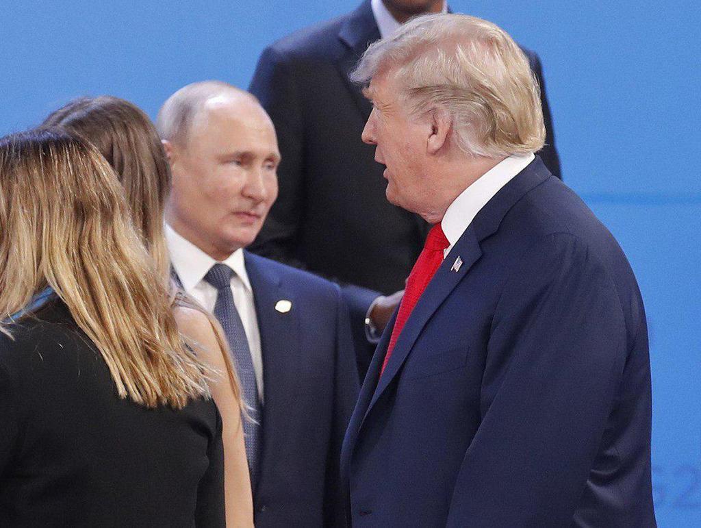 "Реверанс" Вашингтона в сторону Украины: эксперт объяснил, почему Трамп не пожал руку Путину на саммите G20