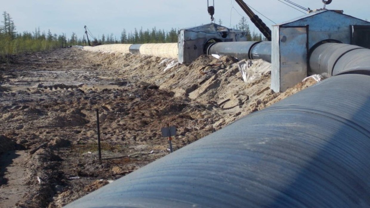 "Нам не нужна грязная российская нефть", - Польша заявила об остановке транзита через нефтепровод "Дружба"