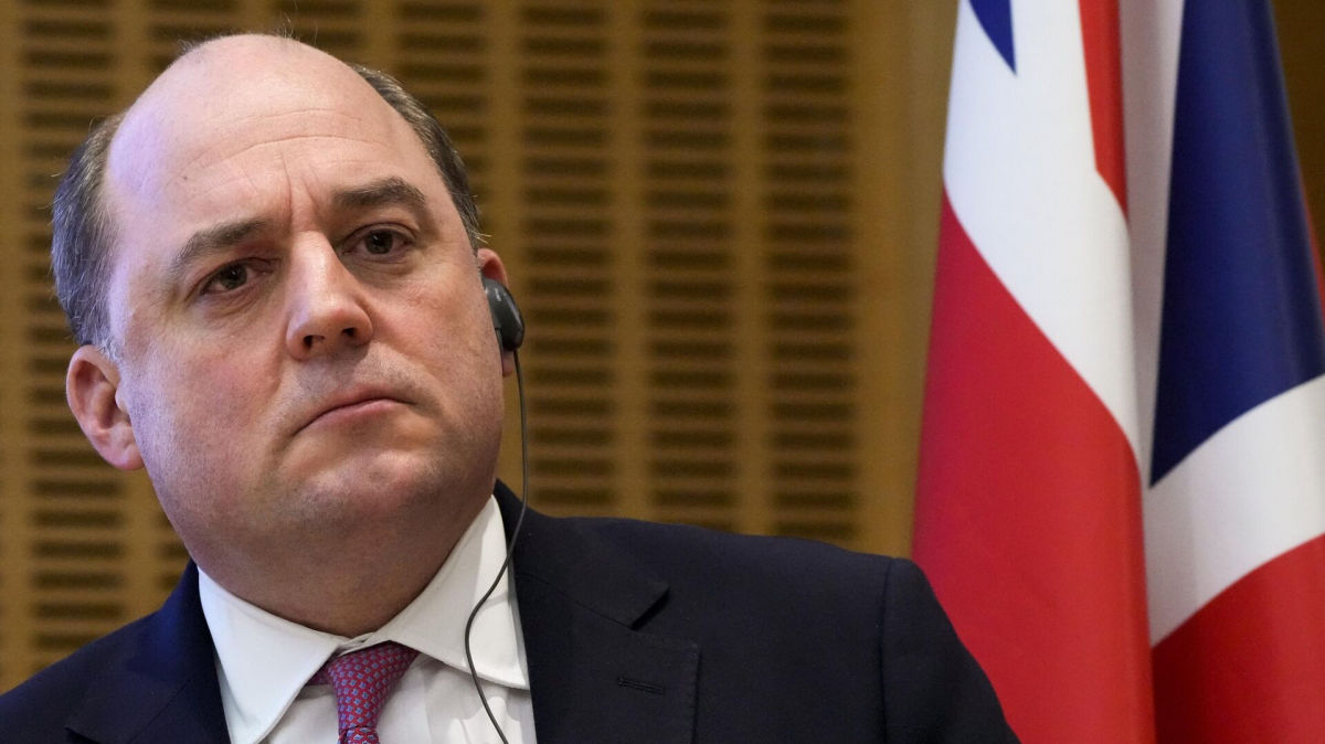 Глава Минобороны Британии объяснил, почему у Запада не закончится оружие для Украины