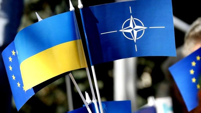 На форуме Порошенко назвали точное время начала процедуры по вступлению Украины в Евросоюз и НАТО