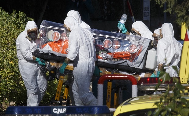 Гвинея объявила чрезвычайное положение из-за эпидемии лихорадки Эбола