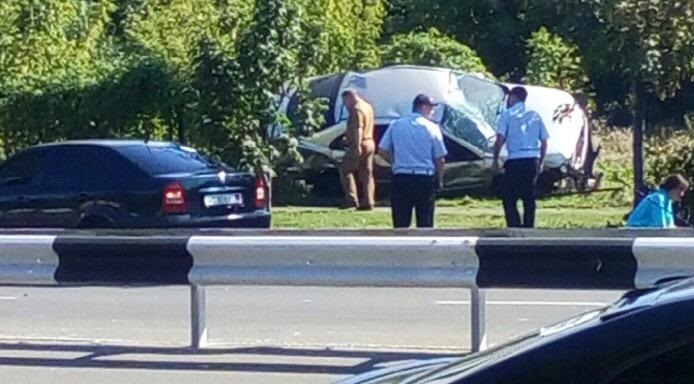 Донецк "гудит" после смертельного ДТП в самом центре: погибли дети, много раненых – первые фото