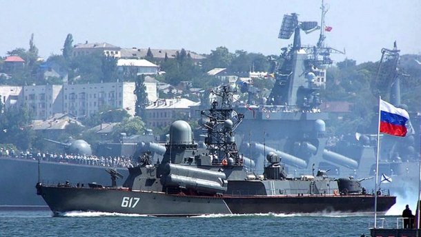 В Сети боевой корабль Северного флота РФ сравнили с "Моськой" и предрекли ему разгром