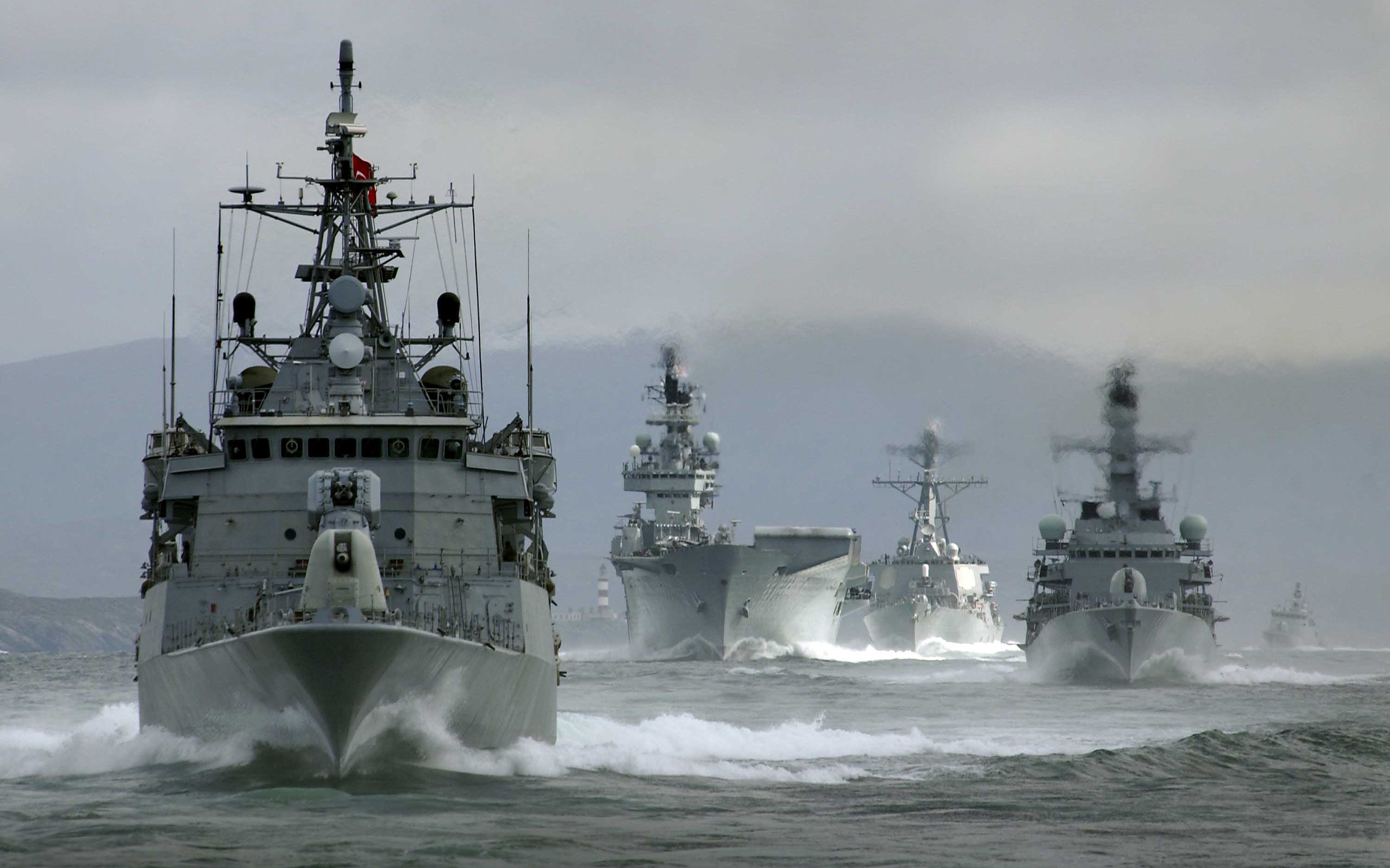 СМИ: В Черное море вошли ВМС США и корабли НАТО