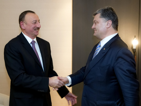 ​Порошенко и президент Азербайджана договорились развивать транспортные маршруты в направлении Китая и Ирана