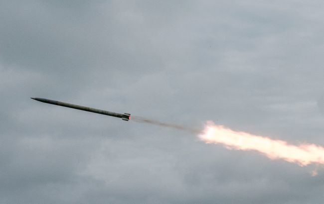 ​Эффектные кадры уничтожения 2 российских ракет украинскими истребителями