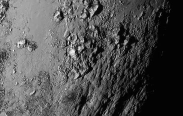 Ученые нашли атмосферу на Плутоне