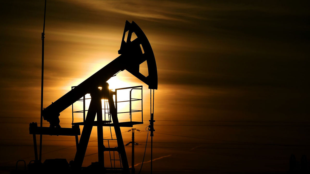 Цена нефти впервые за 7 лет пересекла черту в $88 за баррель, известна причина – график