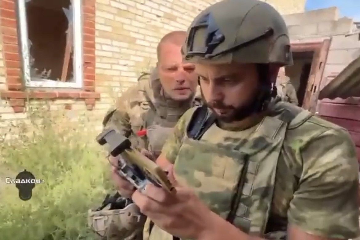 ​ВСУ "угнали" дрон у Сладкова: пропагандист РФ заявился на Донбасс с нацистом Мильчаковым