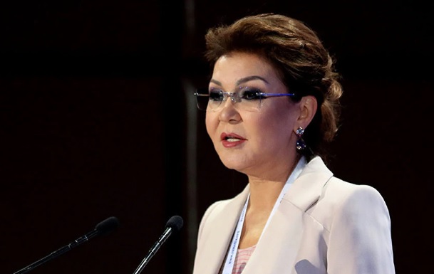 В Казахстане старшая дочь экс-президента Назарбаева возглавила парламент 
