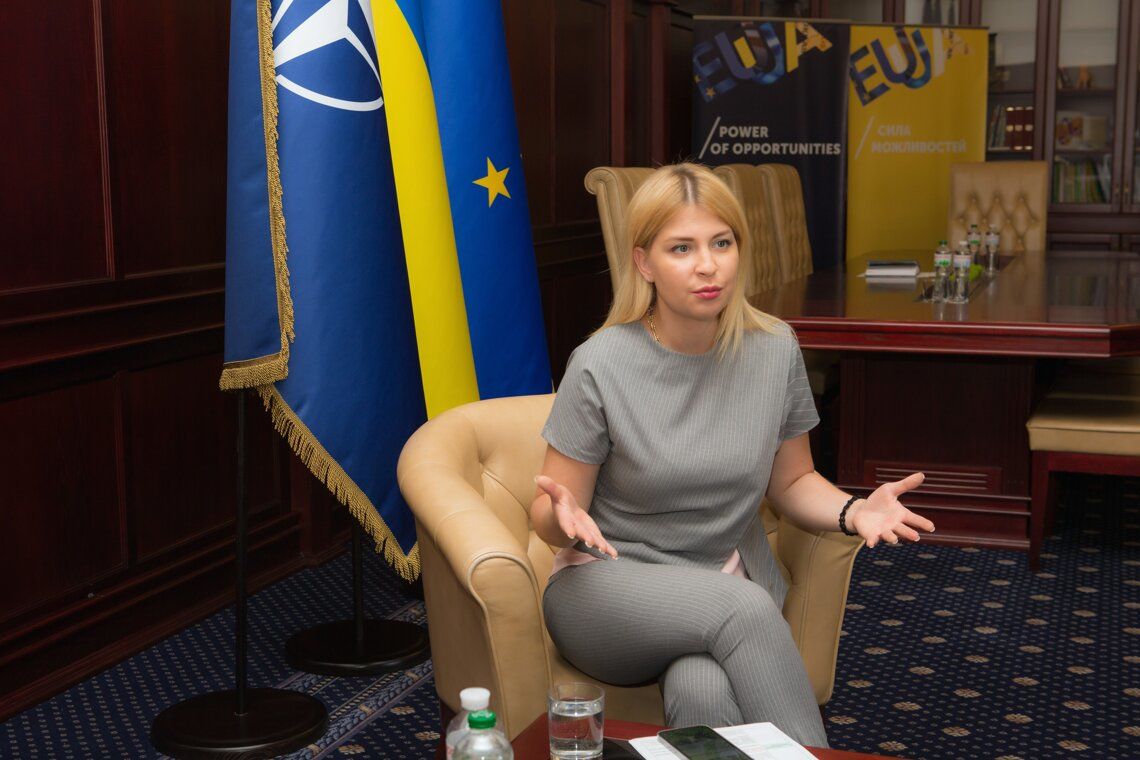 Хакери Кремля здійснили масштабну кібератаку на сайти держреєстру України: Стефанишина дала коментар