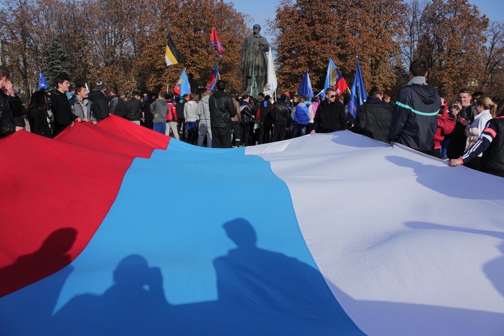 В ЛНР отпраздновали годовщину свободы от Украины, зарплат, пенсий и здравого смысла