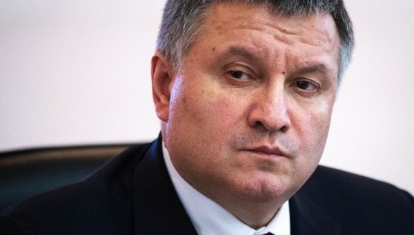 ​Аваков предупредил Интерпол: путинский Следком "грязно играет"