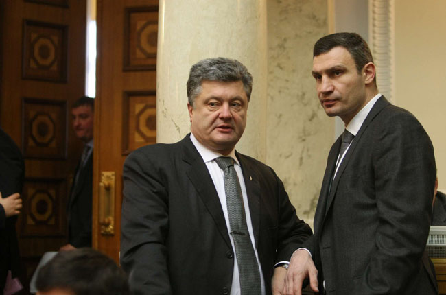 У Порошенко "прокомментировали" заявления Фирташа: "это месть жирного олигарха" - СМИ