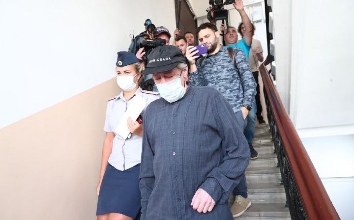 Суд над Михаилом Ефремовым начался со скандальных заявлений: адвокат приготовил сенсационные улики