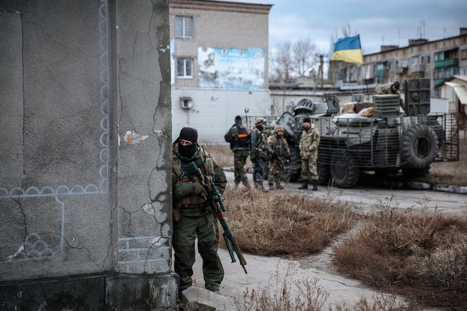 Восток в огне. Хроника событий и карта АТО онлайн: Донецк, Луганск, Новоазовск, Мариуполь, Горловка, Авдеевка 05.04.2015