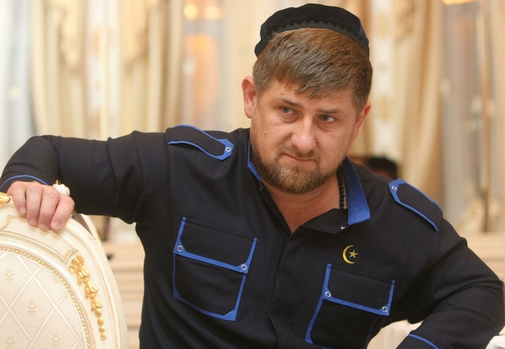 Взбешенный скандалом в Воронеже Кадыров отомстил оскорбившим двух чеченок с детьми полицейским-националистам - кадры