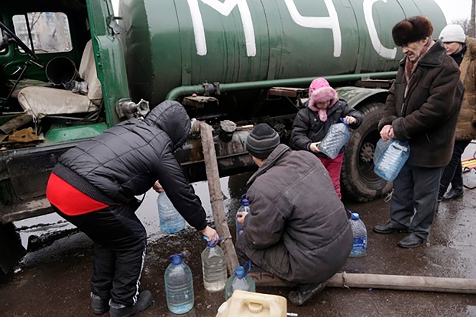 "Хунта, дай воды", - в "ДНР" не хотят платить Украине за электричество, но требуют благ цивилизации