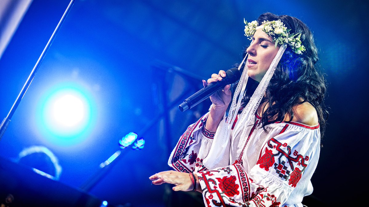 "Придется открыть все карты, ведь у нас в стране все "прозоро"": продюсер Джамалы рассказал секреты ее выступления на "Евровидении" в Киеве