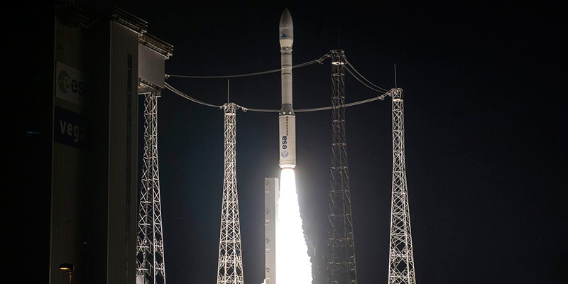Международный триумф: во Франции успешно запустили ракету-носитель Vega с мощным двигателем, сделанным в Украине, - опубликованы яркие кадры