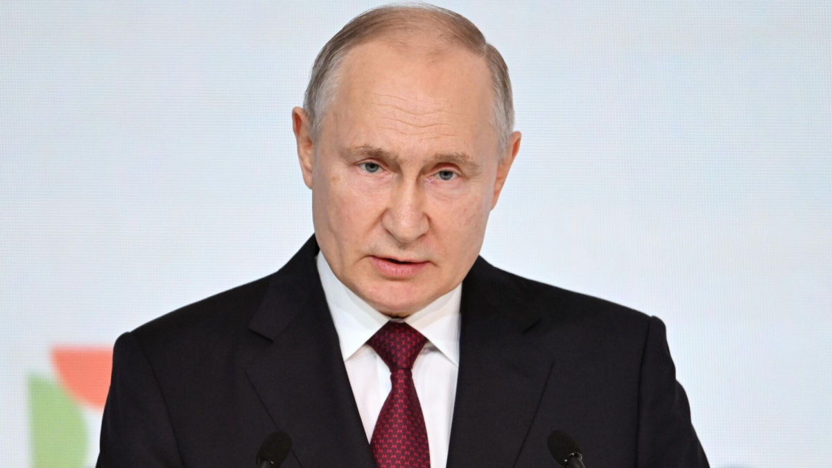 "Я за цей аргумент вчеплюся", – Жирнов пояснив, які дії Путіна показали справжню суть Росії