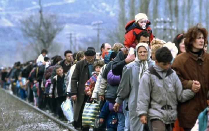 Журналист: Донбасские беженцы возвращаются домой, "на войну", потому что поняли - Украине они не нужны 