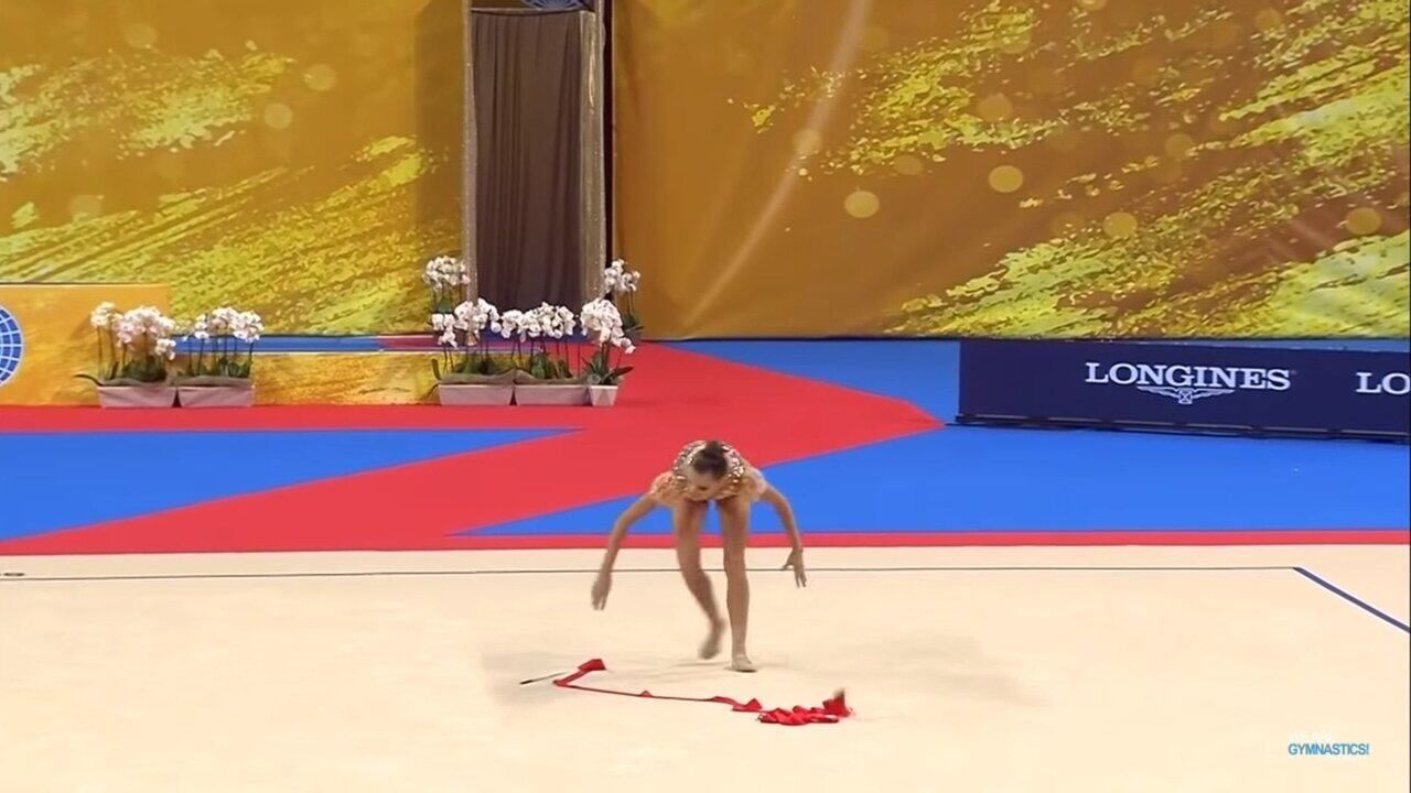 Скандал на ОИ-2020 с Авериной: гимнастке напомнили "суррогатное чемпионство" на ЧМ-2018