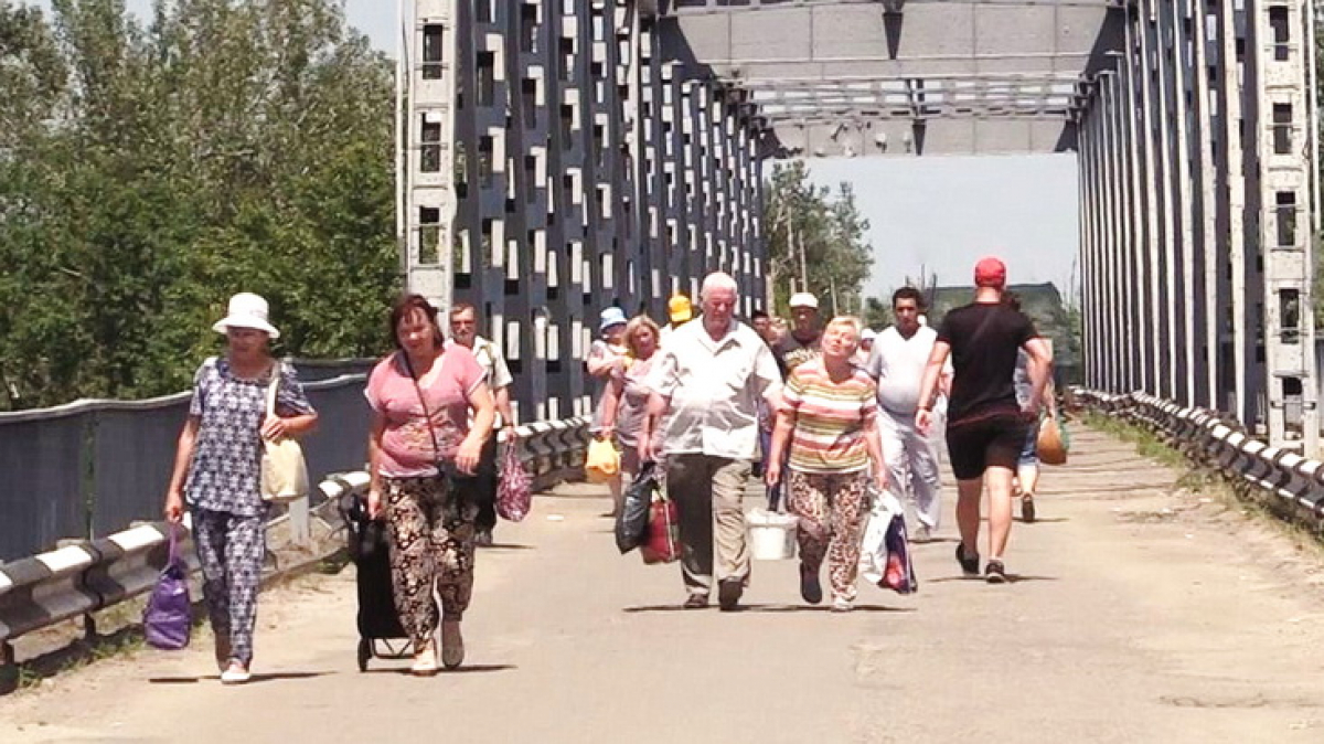 С 1 августа для жителей "ДНР" и "ЛНР" могут изменить правила въезда в Украину 