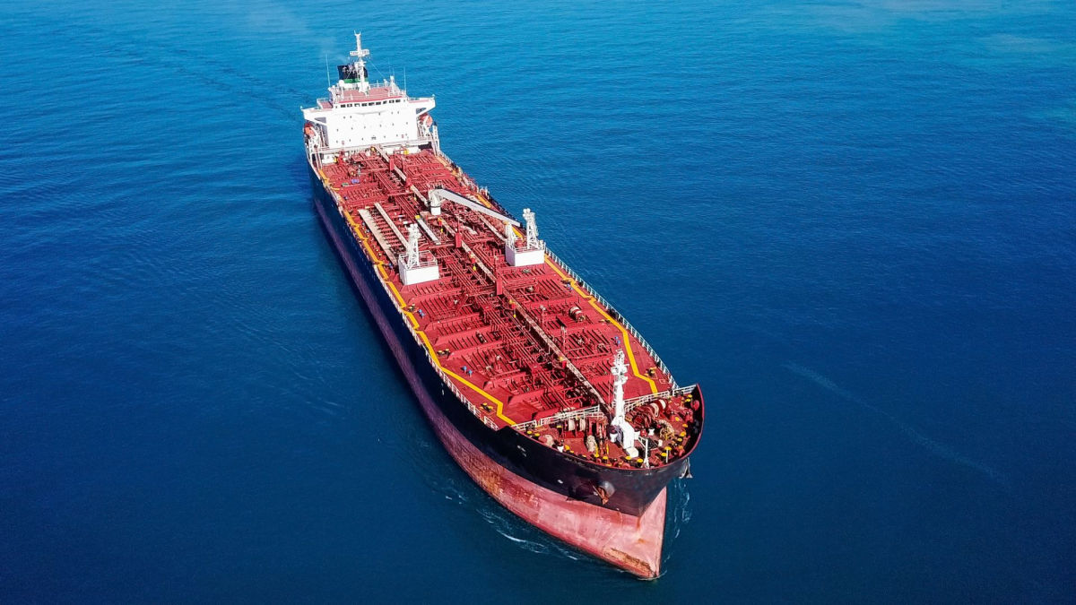 США мощно ударили по серому флоту танкеров России, перевозка нефти остановилась – СМИ