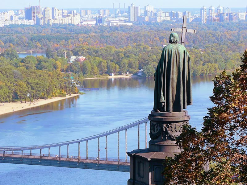 Порошенко сменил глав шести районов Киева