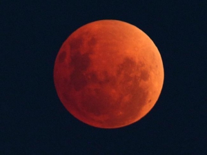 Конца света 28 сентября не будет: пророчество о "кровавой луне" оказалось ложным