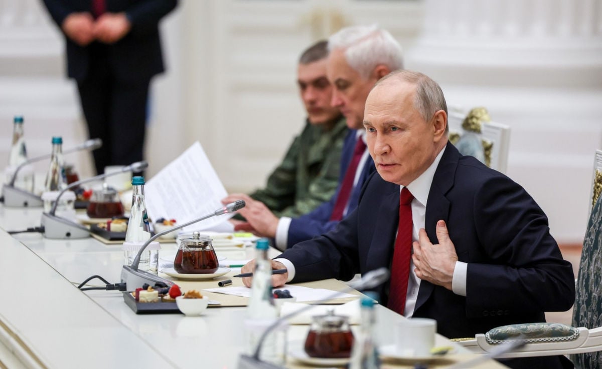 Путин на фоне аварии с одним из спутников "Рассвета" пригрозил создать систему, "превосходящую Starlink"