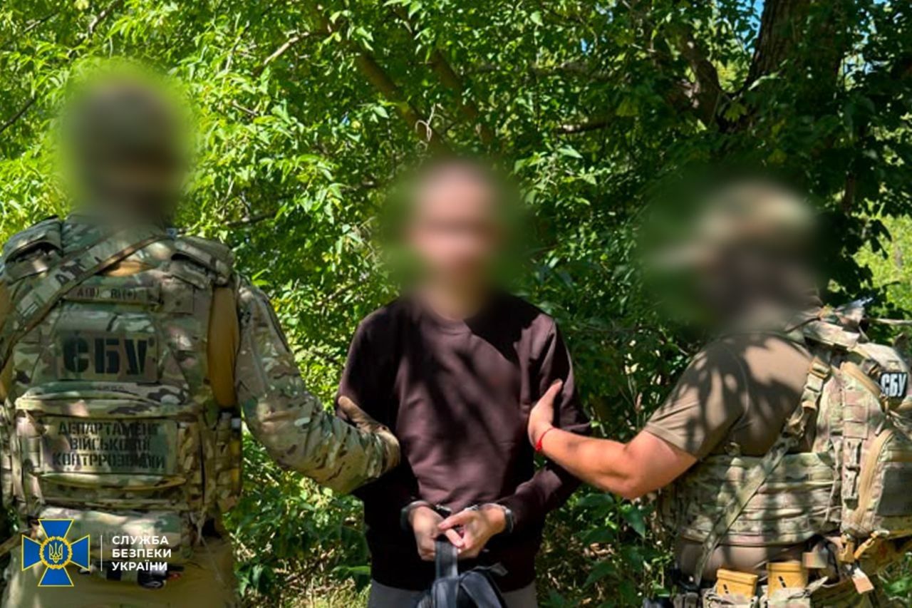 В ВСУ проник "крот" ФСБ и готовил удары армии РФ по операторам БПЛА – СБУ задержала шпиона на Киевщине