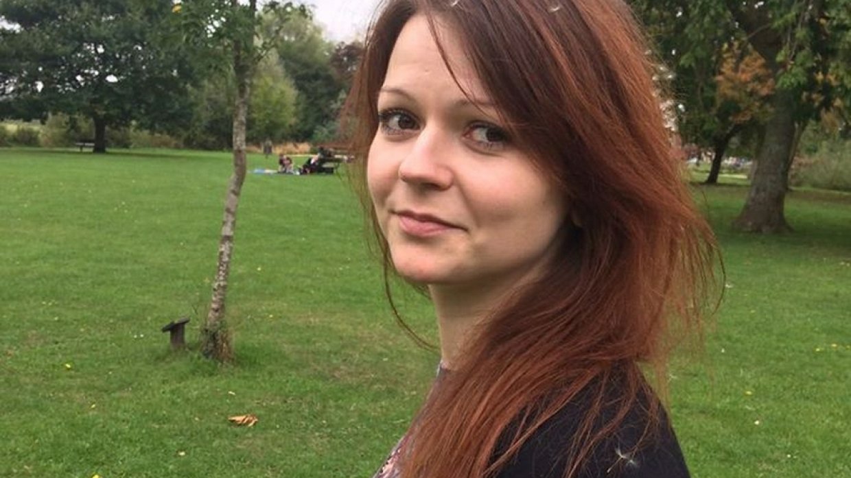 Россия замерла в ожидании: дочь экс-шпиона Скрипаля, отравленная в Солсбери, пришла в себя и готова дать показания - ВВС