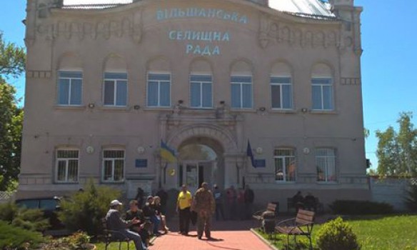 В поселок в Харьковской области прибыл спецназ: правоохранители опасаются повторения конфликта с ромами
