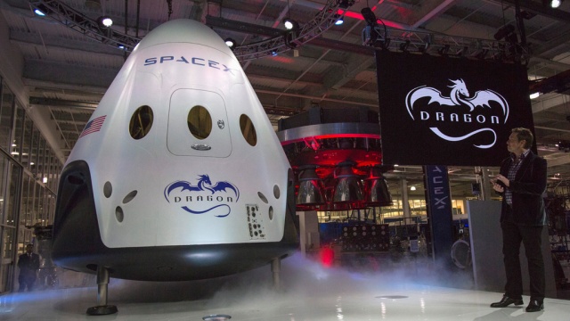 К МКС успешно стартовал американский космический корабль Dragon